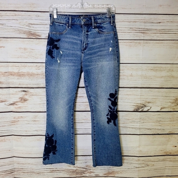 Abercrombie & Fitch Simone High Rise Ankle Flare Jeans Size 2 Short - Picture 1 of 3